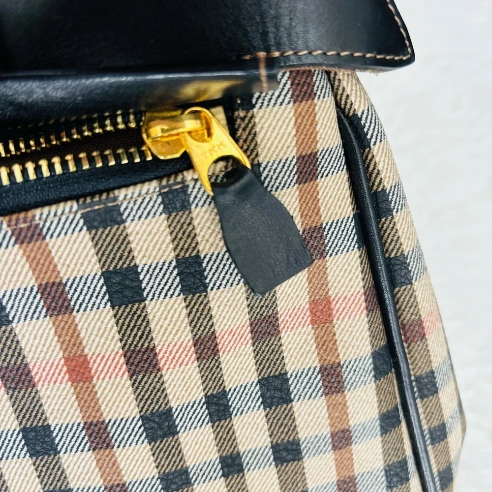 Daks Black and Multcolor Checkered Women's Bag 14” X 10” X 4”